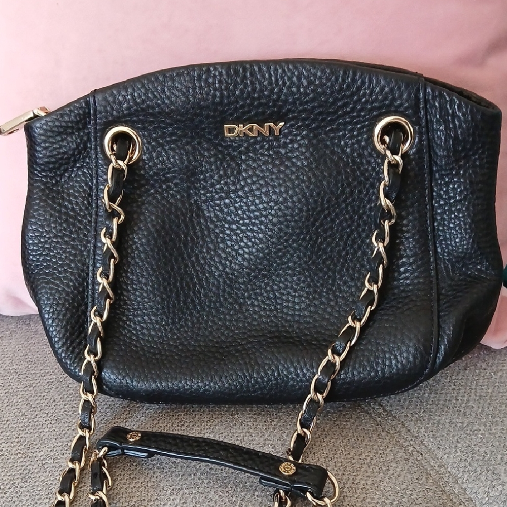 DKNY Black Leather Shoulder Bag with Gold Chain